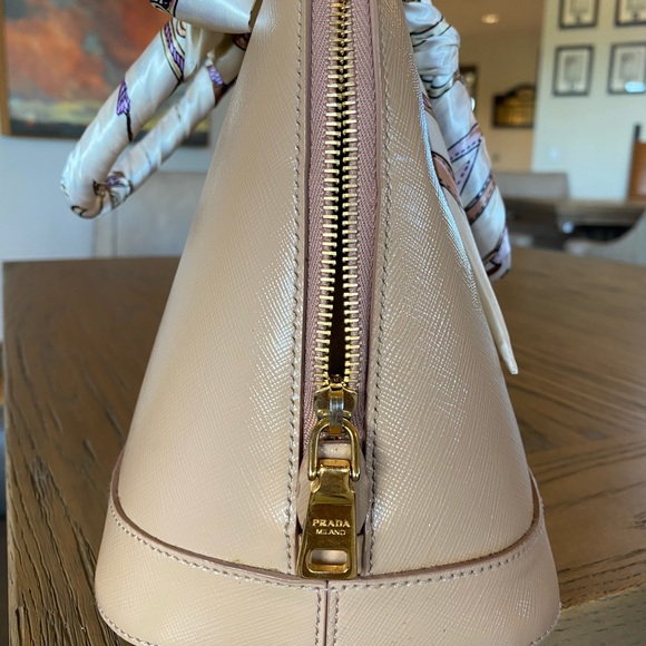 Prada saffiano nude bag - Picture 5 of 11